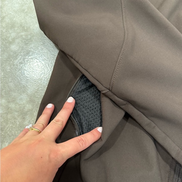 The North Face Brown Ski Jacket - Picture 3 of 6